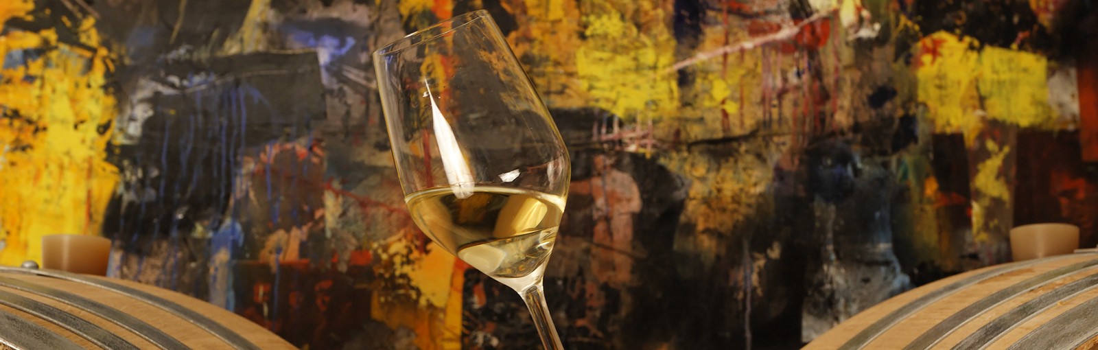 Gourmet walks with explanations and tastings through food markets and stores